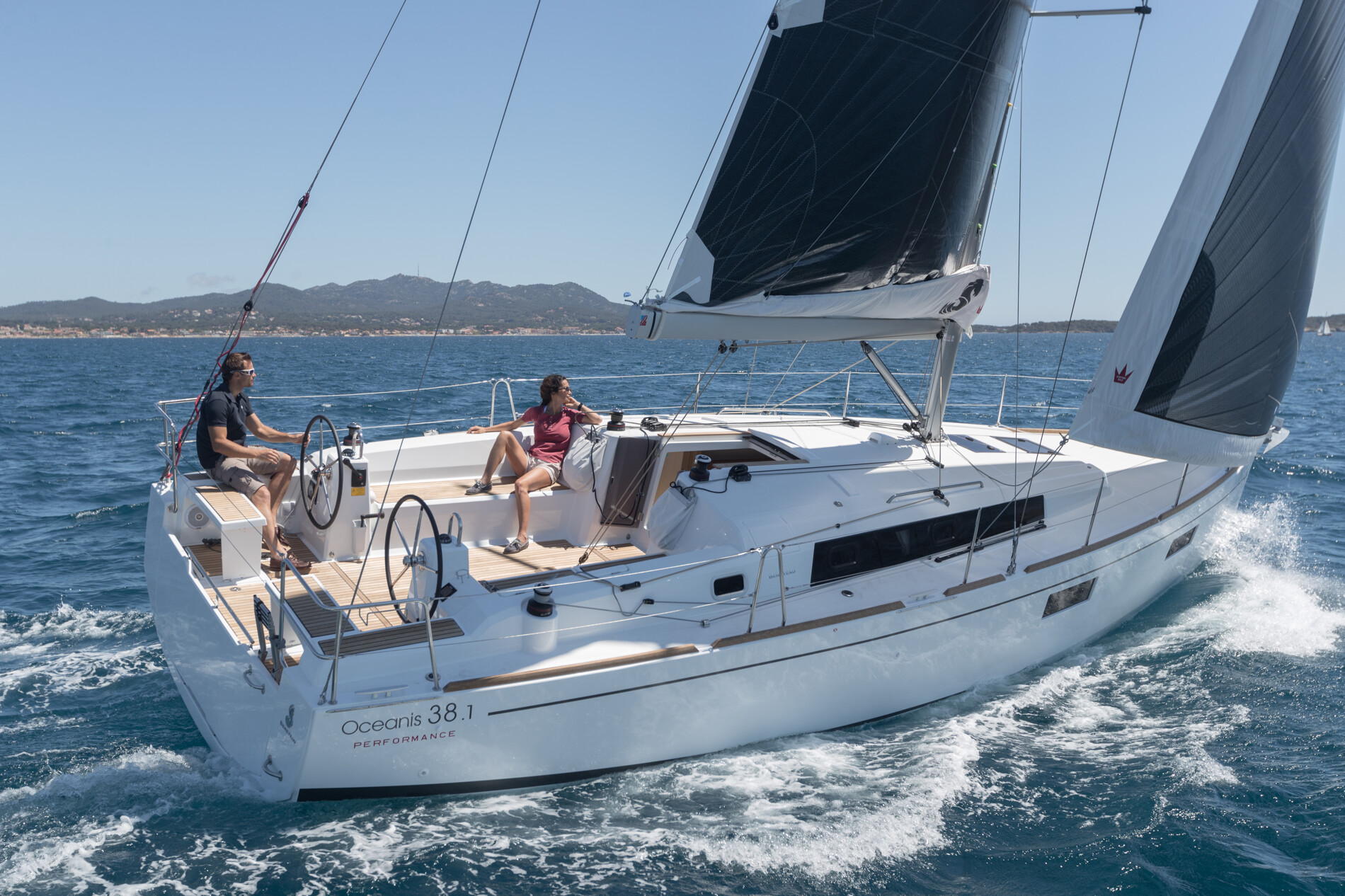 Oceanis 38.1 Practical Features & Performance in a 38footer