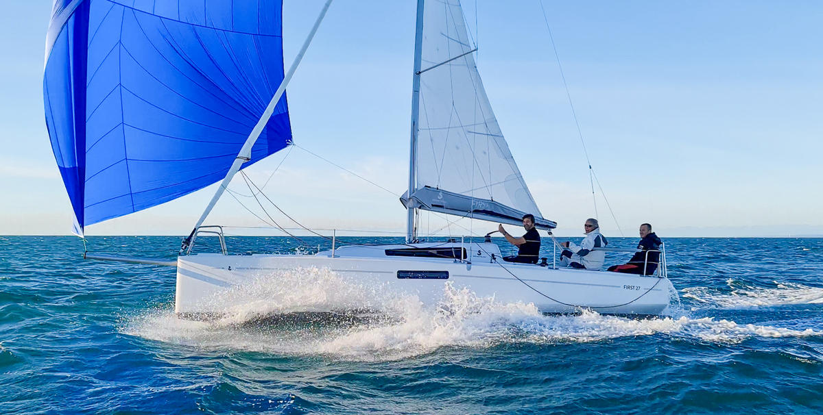 beneteau wizz sailboat