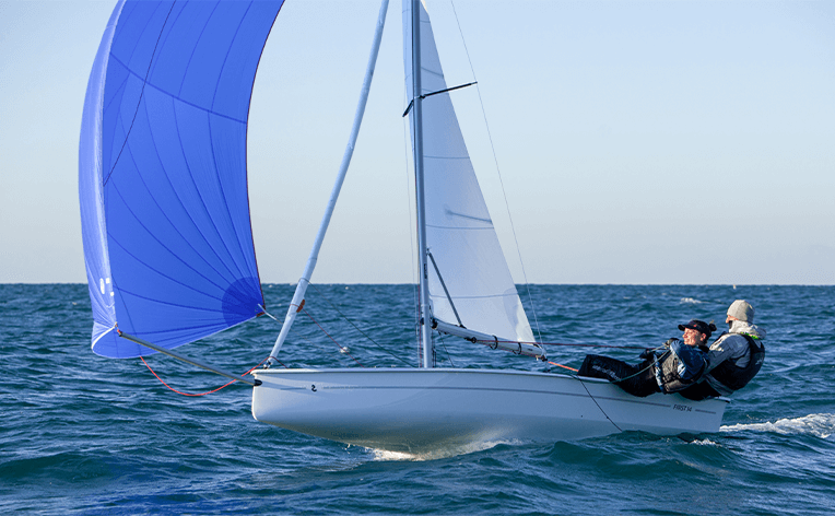 best cruising sailboat for beginners