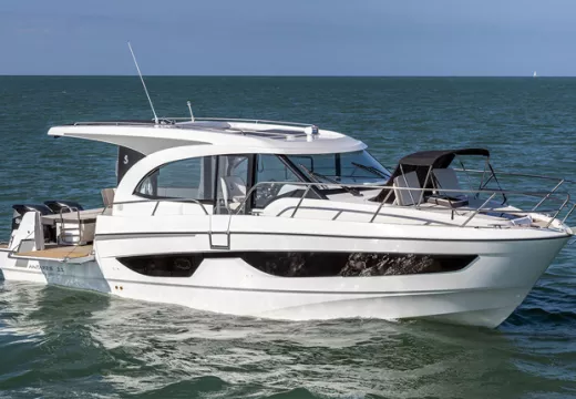 beneteau motor yachts