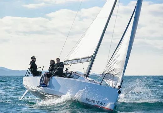 trailerable performance sailboat