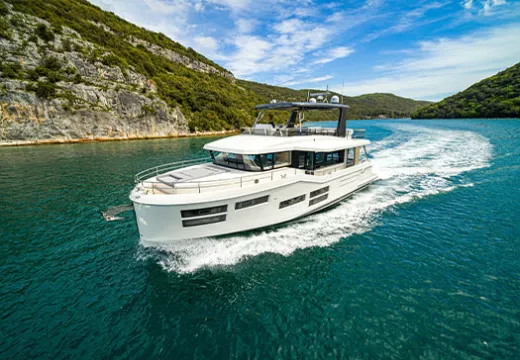 fast trawler yachts