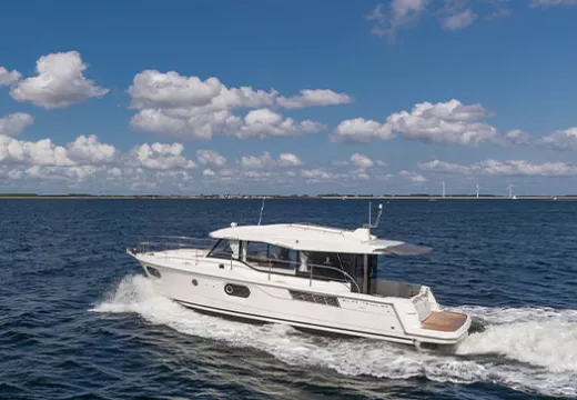 fast trawler yachts