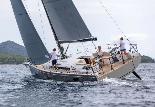 fast sailing yachts