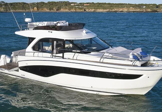 beneteau motor yachts