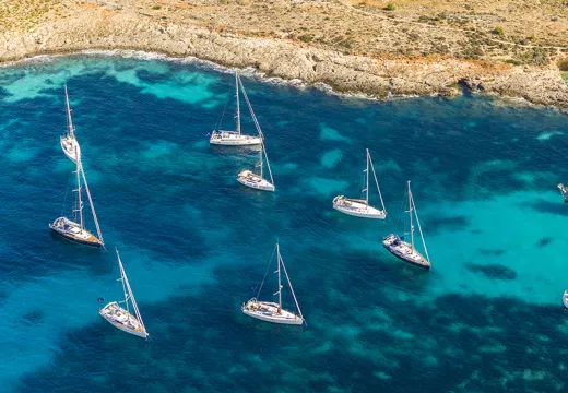 35 foot cruising sailboats