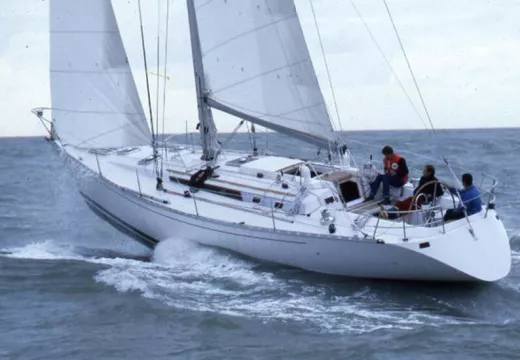 sailboatdata 435