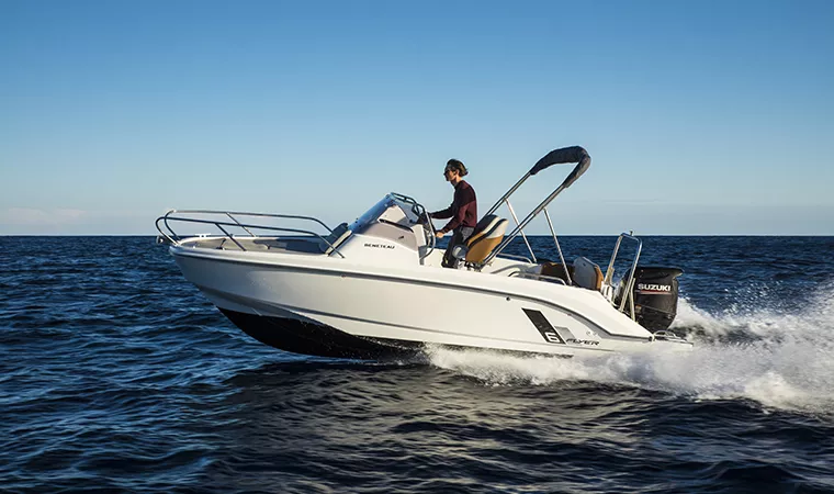 BENETEAU Flyer 6 SUNdeck | SENSACIONES INMEDIATAS