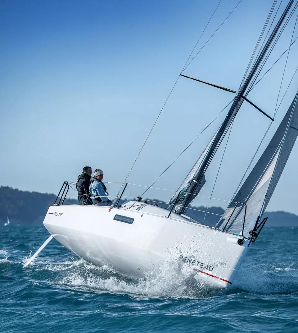 锋仕27】BENETEAU 锋仕系列|博纳多双体帆船