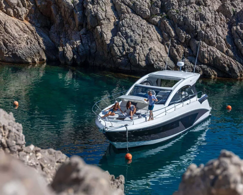 beneteau yacht price