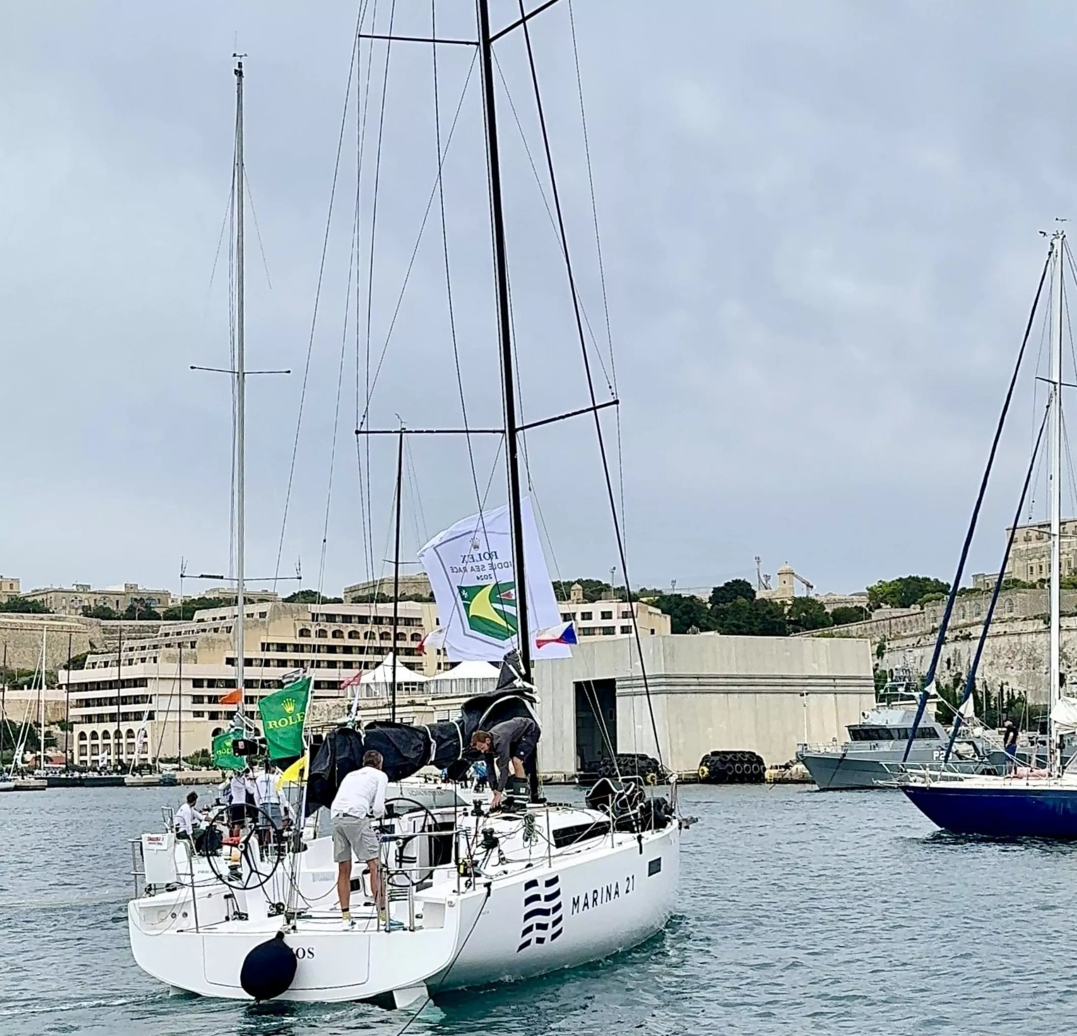 article-Milan-Tomek-First-27-First36-SE-illu-02