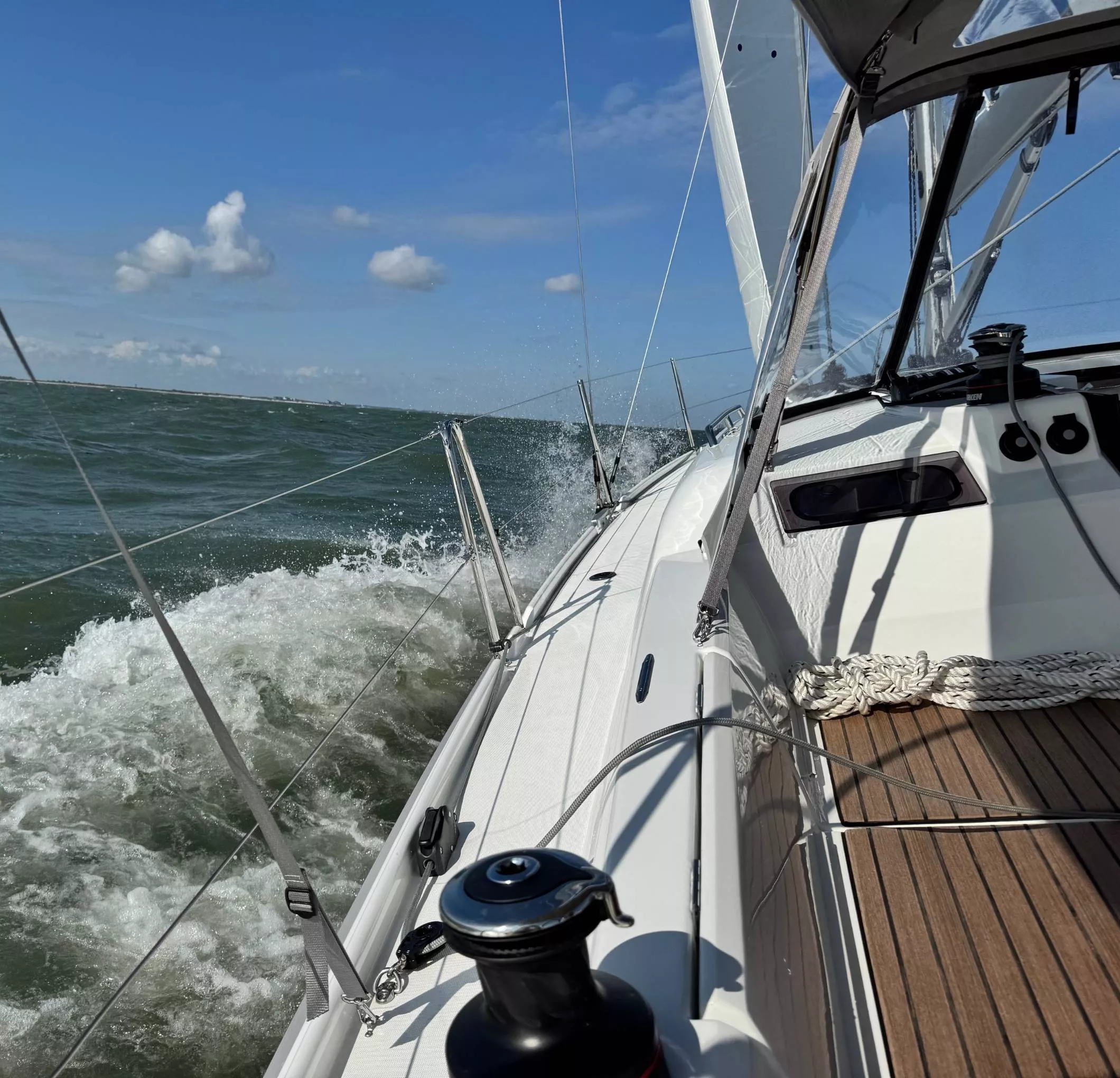 article-interview-oceanis34-2120x2040-illu-03