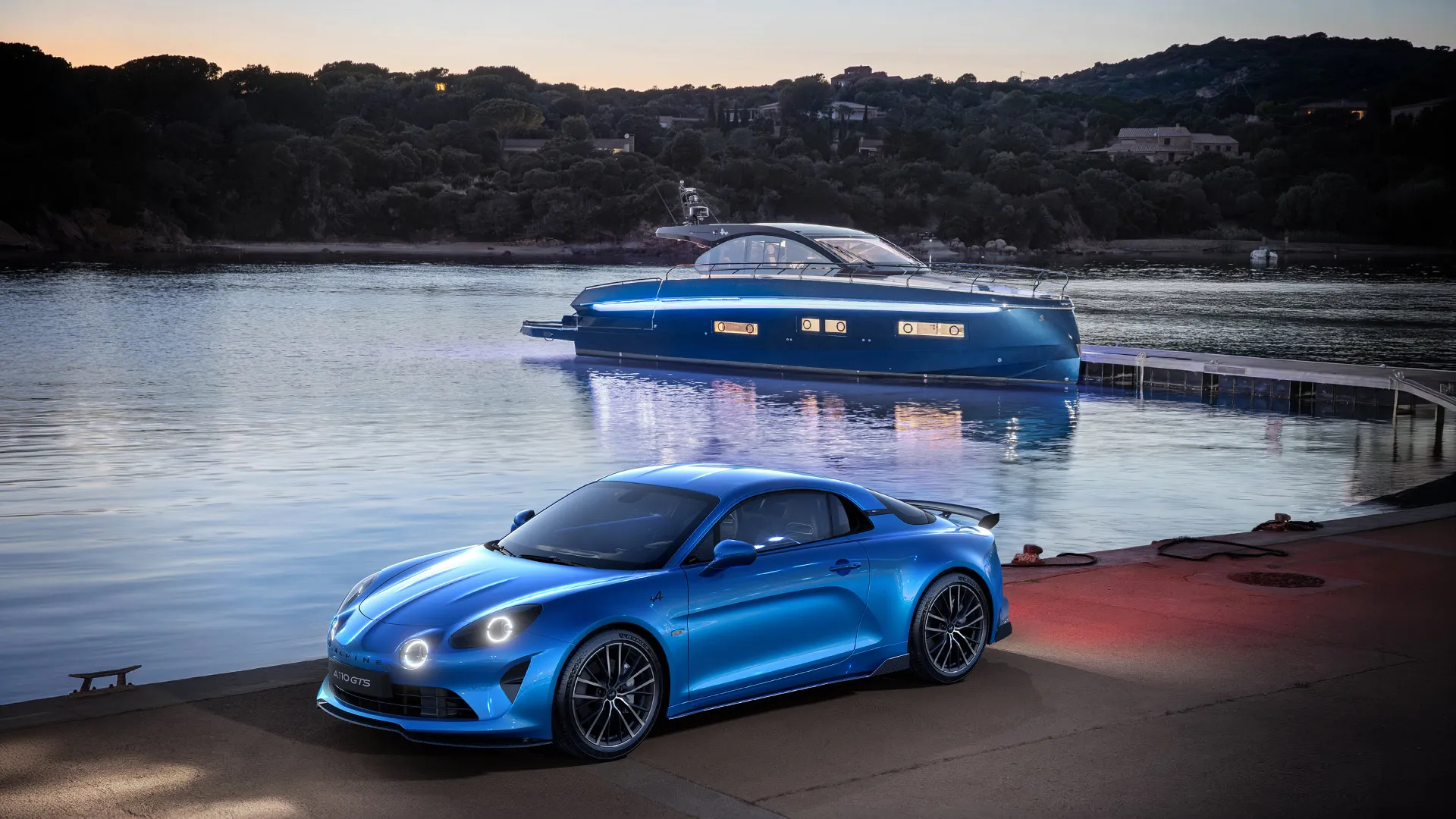 alpine-boat-horizontal.