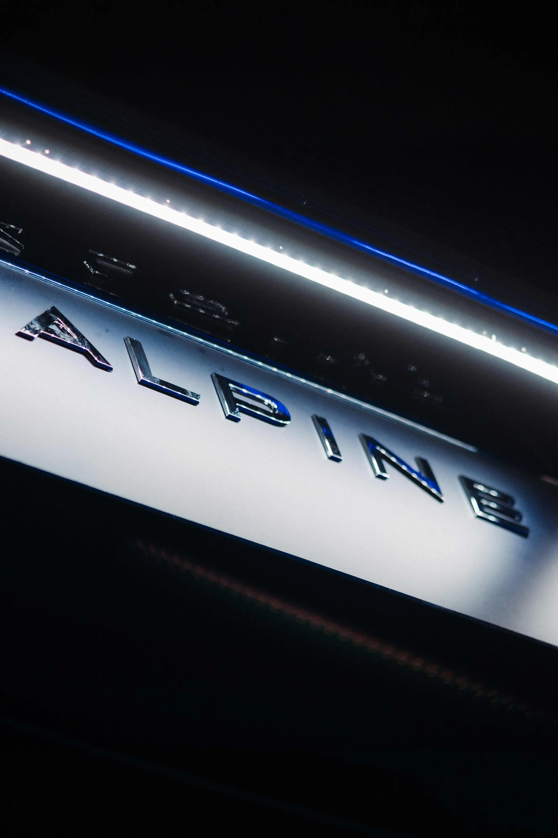 alpine-logo-vertical.jpg