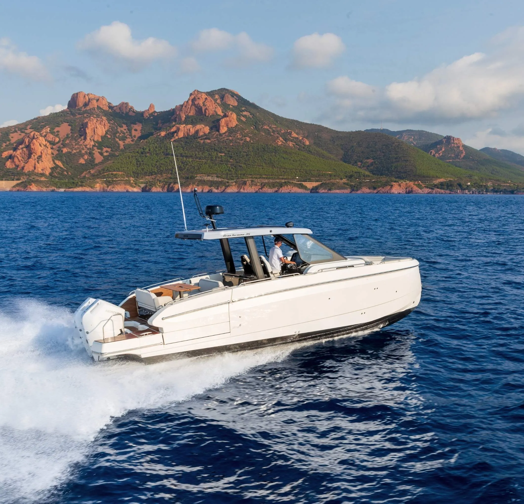 BENETEAU GRAN TURISMO 35