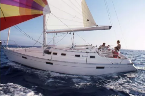 OCEANIS 370 | Bénéteau heritage