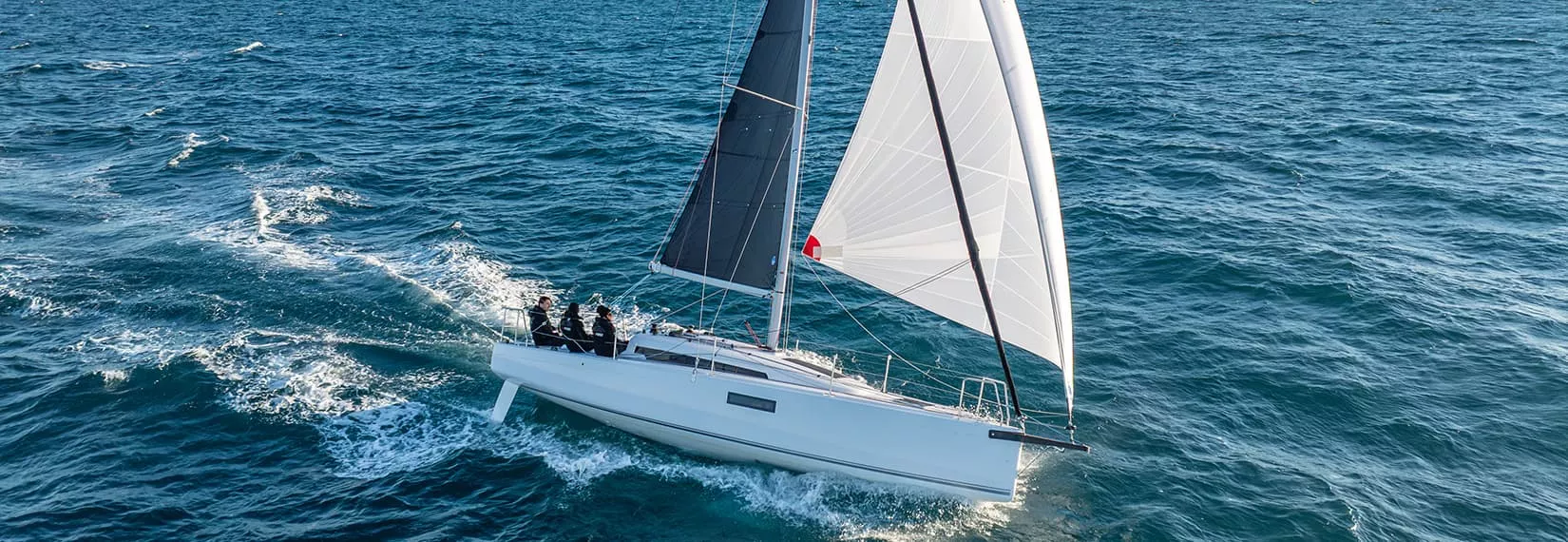 First 30 | BENETEAU