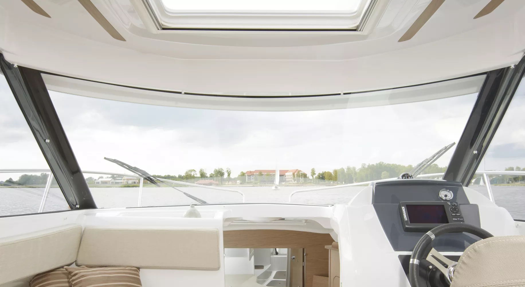 Motorboat Antares Hors Bord 7.80 - Powerboat Beneteau
