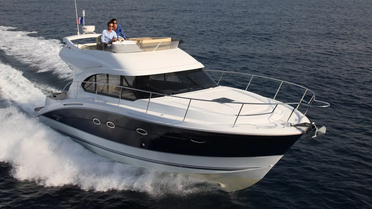 Motorboat Antares In Bord 42 - Powerboat Beneteau