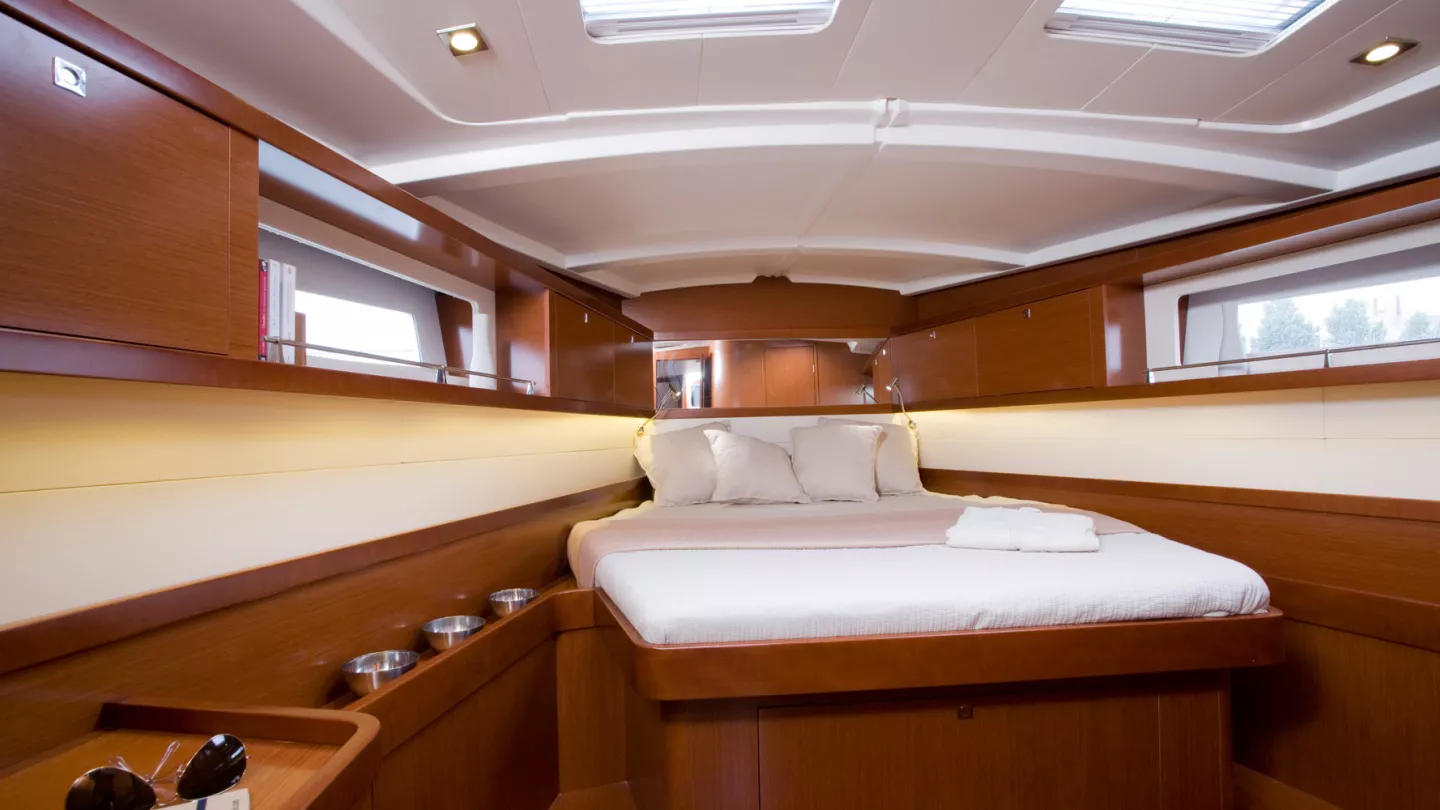 45 foot luxury yacht