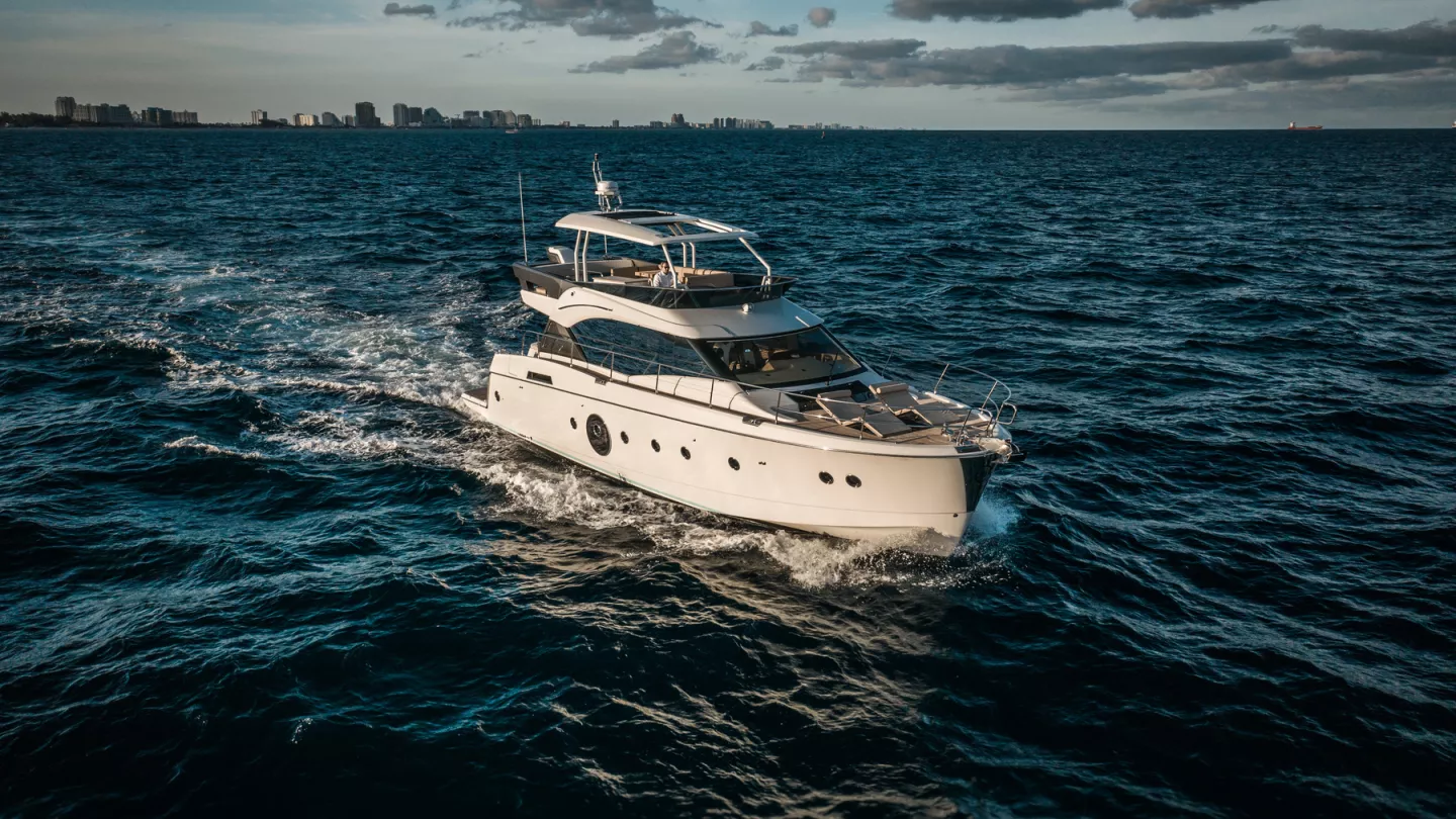 monte carlo yacht 76 beneteau