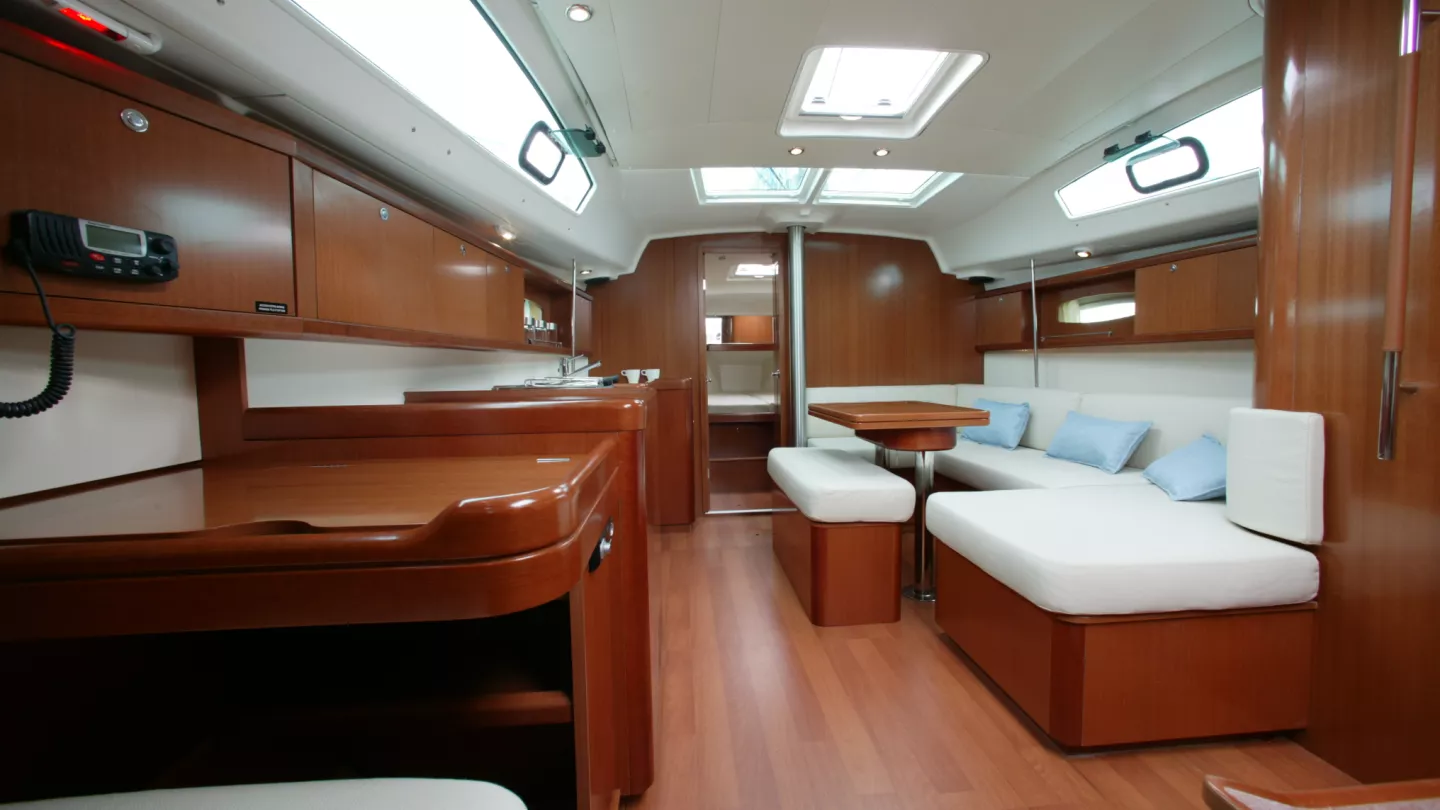 Oceanis 40 deals