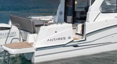 Beneteau shop antares 8