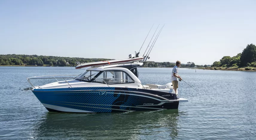 Antares 7 Fishing | BENETEAU