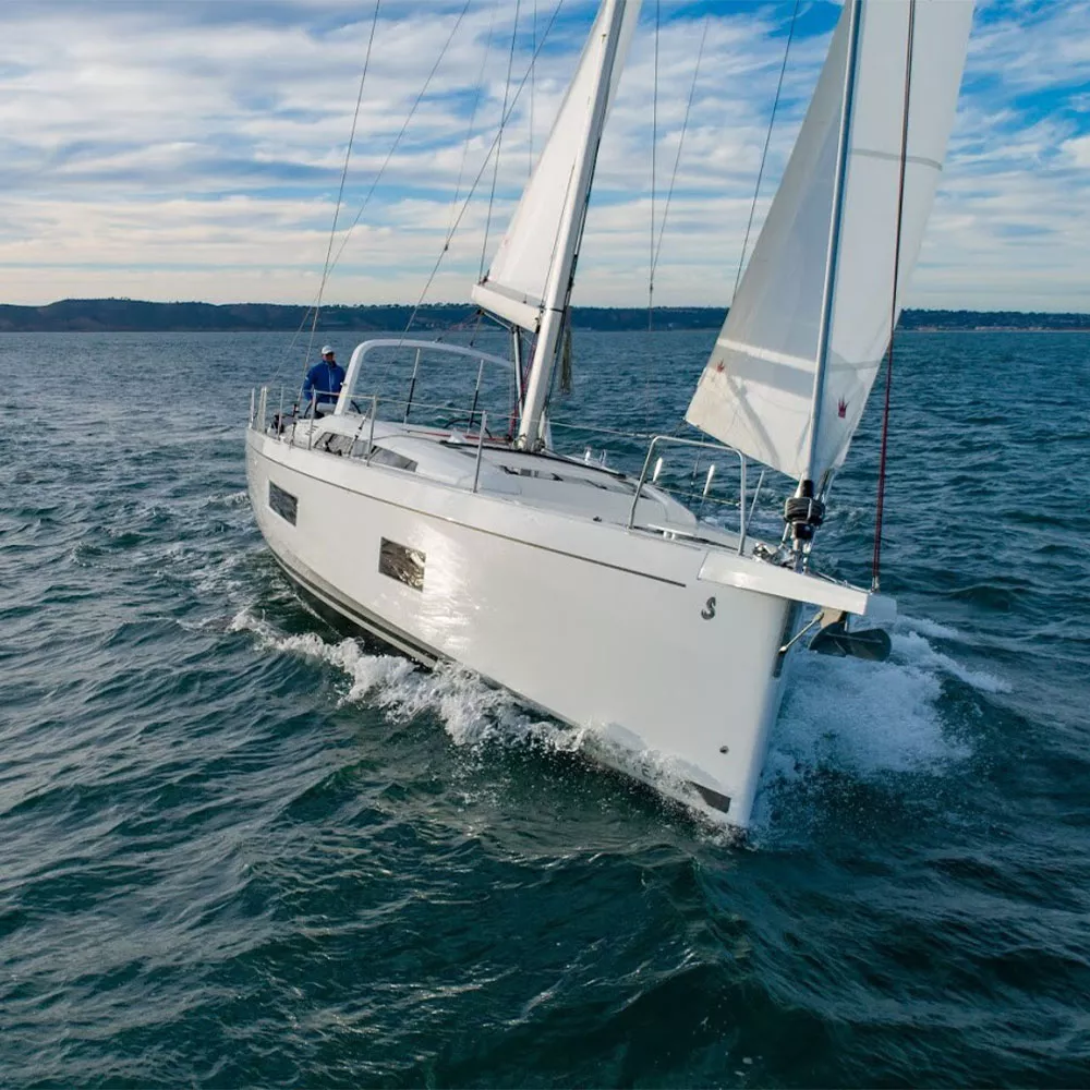 barca a vela da yacht