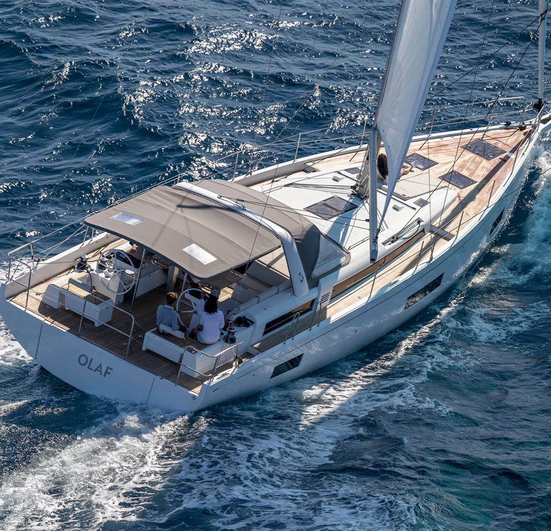 yacht a vela di lusso