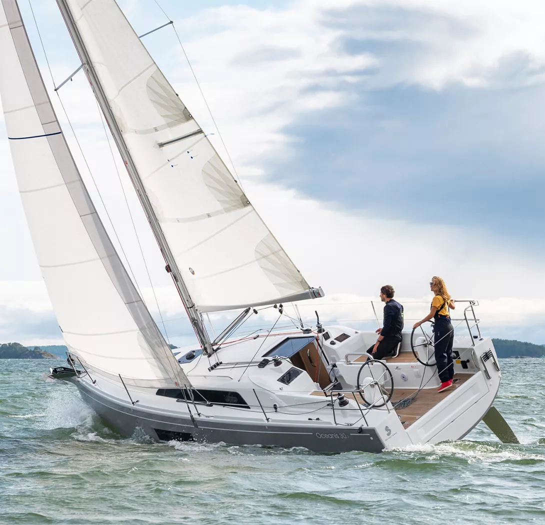 beneteau 40 sailboat data