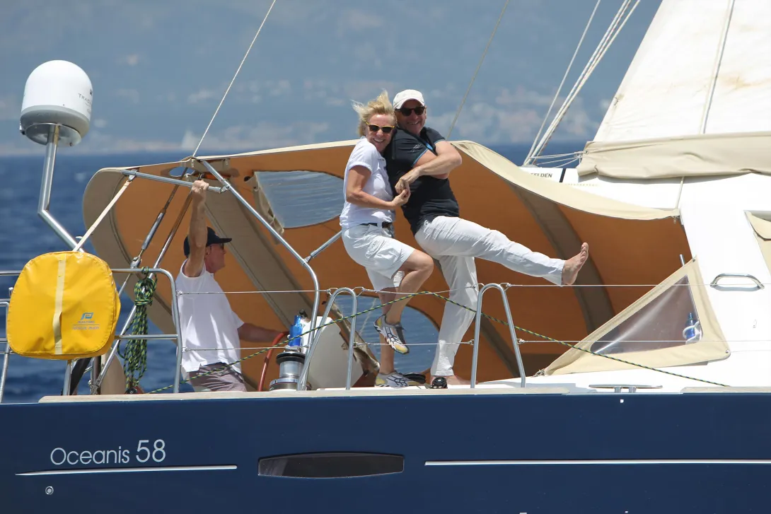 2014-beneteau-yacht-rendez-vous-2