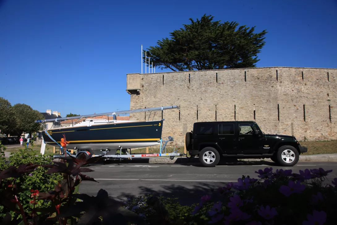 20 ton sailboat